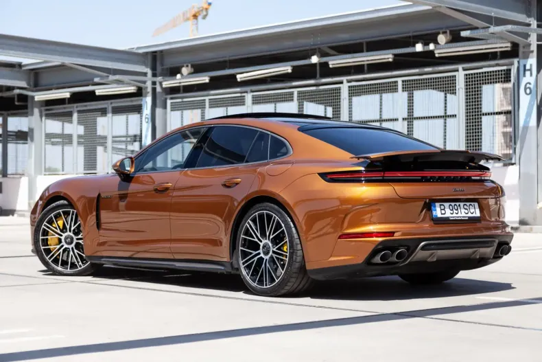 Porsche Panamera din 2024 cu 10.100 km - oferta POR157175 - foto 2