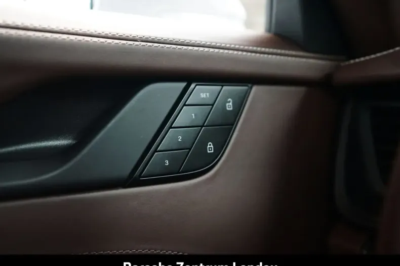 Porsche 992 din 2024 cu 15.590 km - oferta POR157177 - foto 30