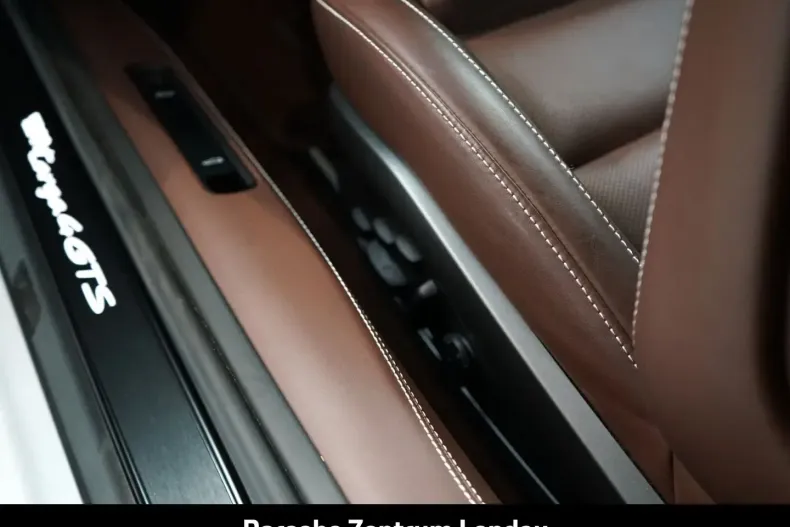 Porsche 992 din 2024 cu 15.590 km - oferta POR157177 - foto 49