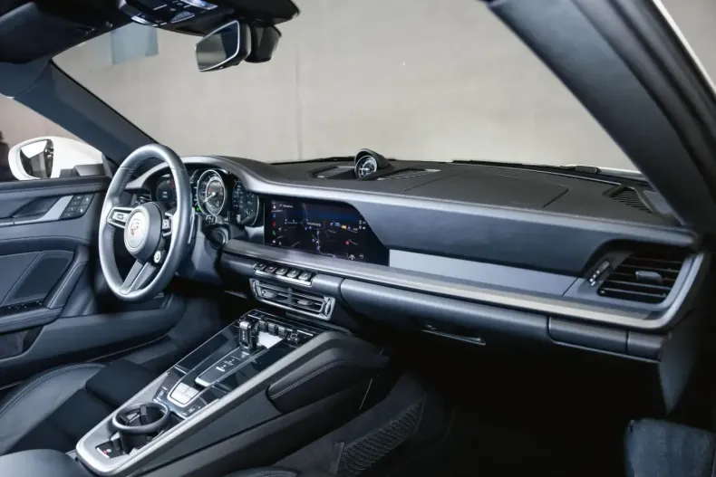 Porsche 992 din 2024 cu 7.900 km - oferta POR157180 - foto 16