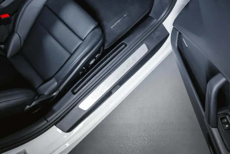 Porsche 992 din 2024 cu 7.900 km - oferta POR157180 - foto 22