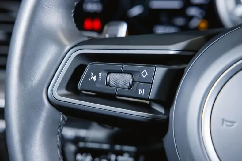 Porsche 992 din 2024 cu 7.900 km - oferta POR157180 - foto 25