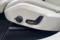 Volvo XC60 din 2022 cu 59.550 km - oferta VOL157212 - foto 12