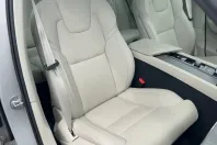 Volvo XC60 din 2022 cu 59.550 km - oferta VOL157212 - foto 13