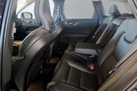 Volvo XC60 din 2023 cu 32.490 km - oferta VOL157213 - foto 6