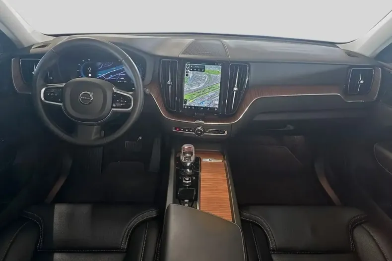 Volvo XC60 din 2023 cu 32.490 km - oferta VOL157213 - foto 7