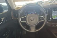 Volvo XC60 din 2023 cu 32.490 km - oferta VOL157213 - foto 9