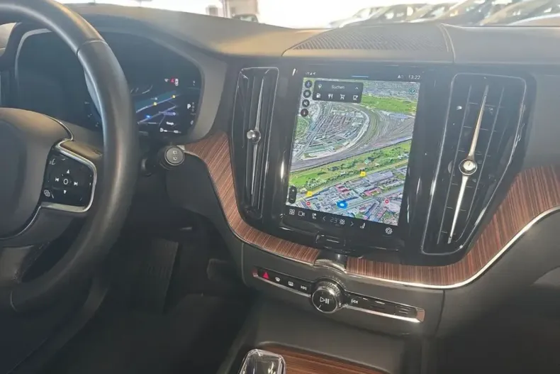 Volvo XC60 din 2023 cu 32.490 km - oferta VOL157213 - foto 10