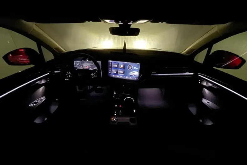 Volkswagen Touareg din 2020 cu 116.806 km - oferta VOL157215 - foto 7