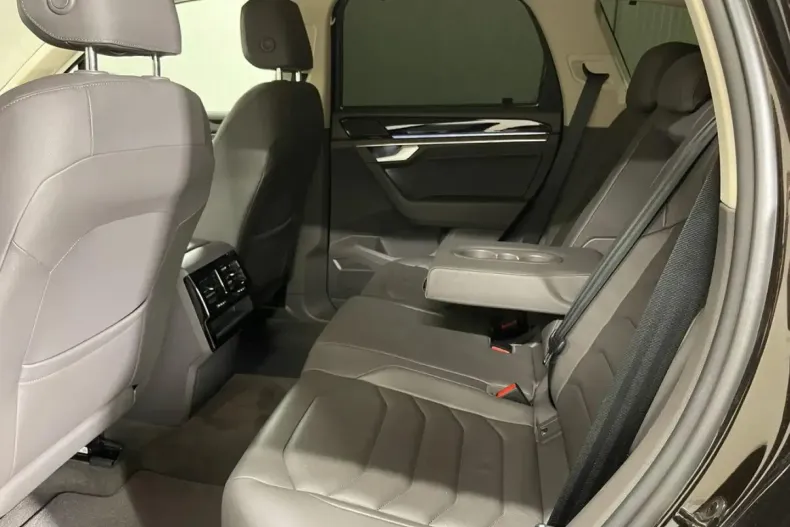 Volkswagen Touareg din 2020 cu 116.806 km - oferta VOL157215 - foto 13