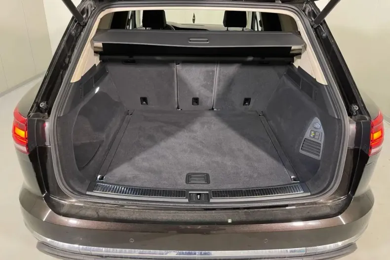 Volkswagen Touareg din 2020 cu 116.806 km - oferta VOL157215 - foto 14