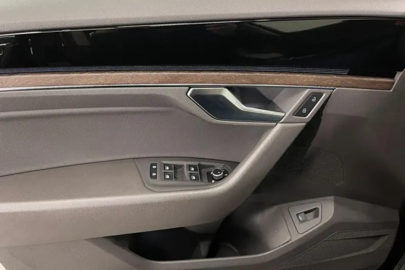 Volkswagen Touareg din 2020 cu 116.806 km - oferta VOL157215 - foto 26