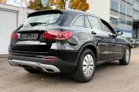 Mercedes-Benz GLC 200 din 2021 cu 60.582 km - oferta MER157216 - foto 4