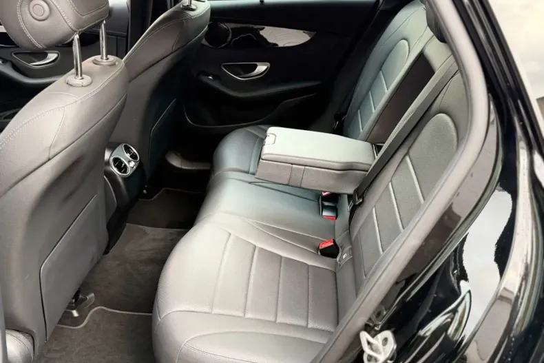 Mercedes-Benz GLC 200 din 2021 cu 60.582 km - oferta MER157216 - foto 15