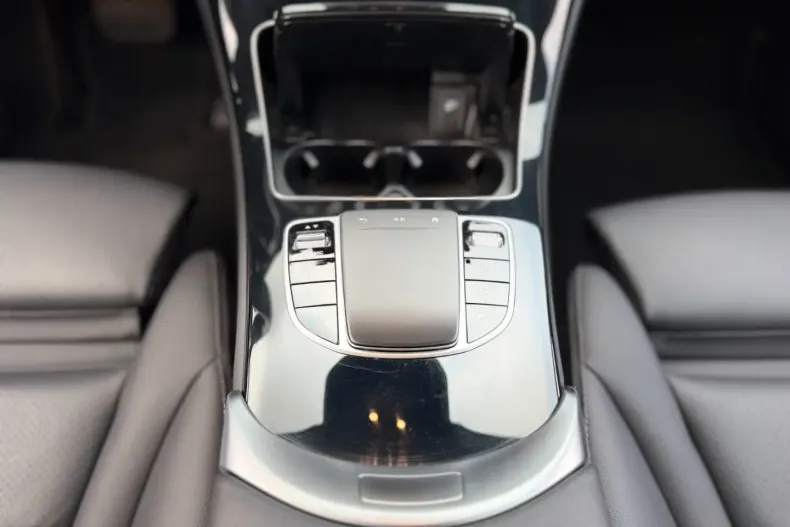 Mercedes-Benz GLC 200 din 2021 cu 60.582 km - oferta MER157216 - foto 25