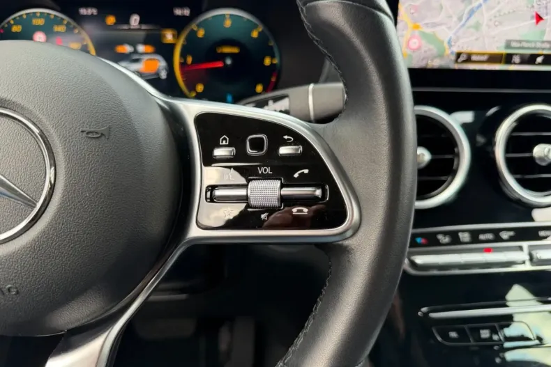 Mercedes-Benz GLC 200 din 2021 cu 60.582 km - oferta MER157216 - foto 42