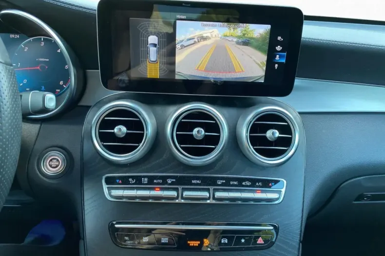 Mercedes-Benz GLC 220 din 2022 cu 70.912 km - oferta MER157217 - foto 10