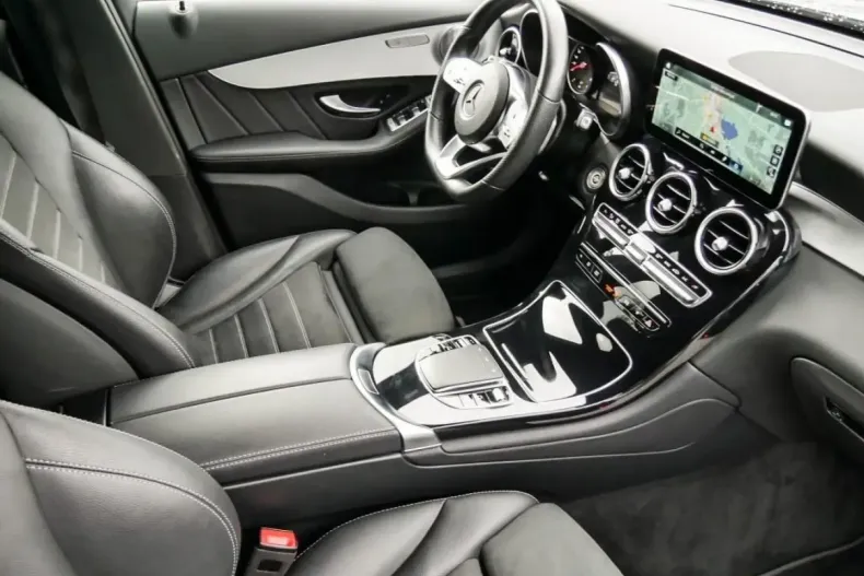 Mercedes-Benz GLC 200 din 2021 cu 55.361 km - oferta MER157223 - foto 3