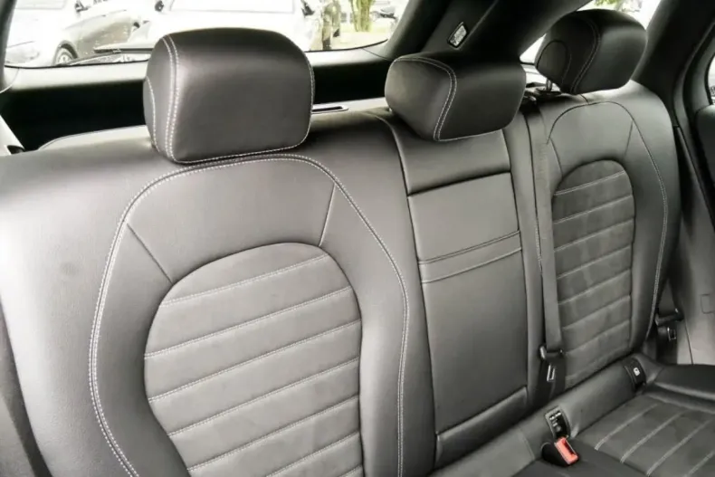 Mercedes-Benz GLC 200 din 2021 cu 55.361 km - oferta MER157223 - foto 4