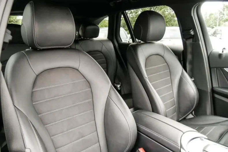 Mercedes-Benz GLC 200 din 2021 cu 55.361 km - oferta MER157223 - foto 6