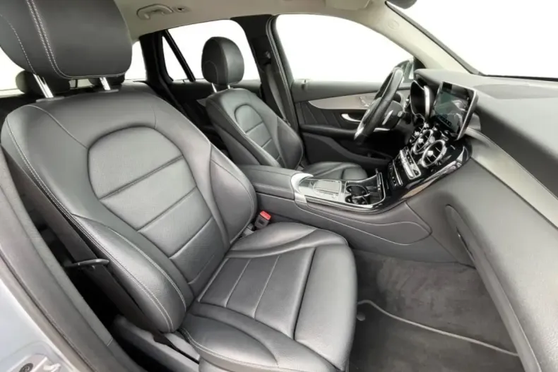 Mercedes-Benz GLC 220 din 2021 cu 88.562 km - oferta MER157230 - foto 3