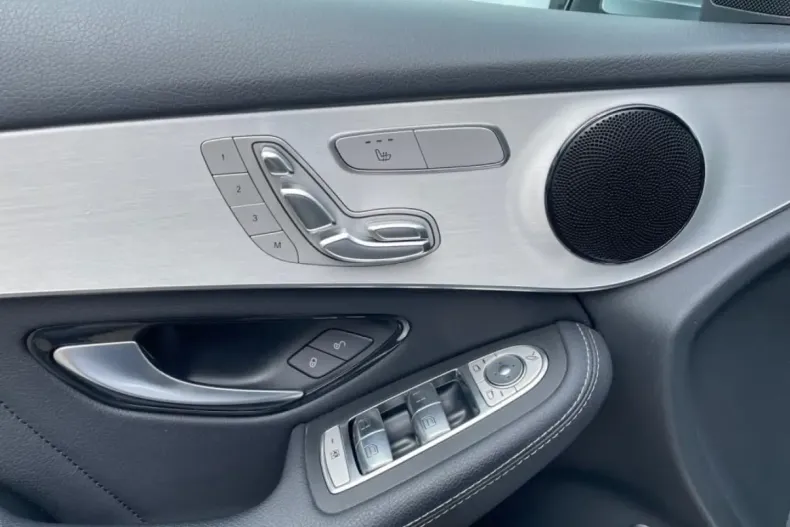 Mercedes-Benz GLC 220 din 2021 cu 88.562 km - oferta MER157230 - foto 15