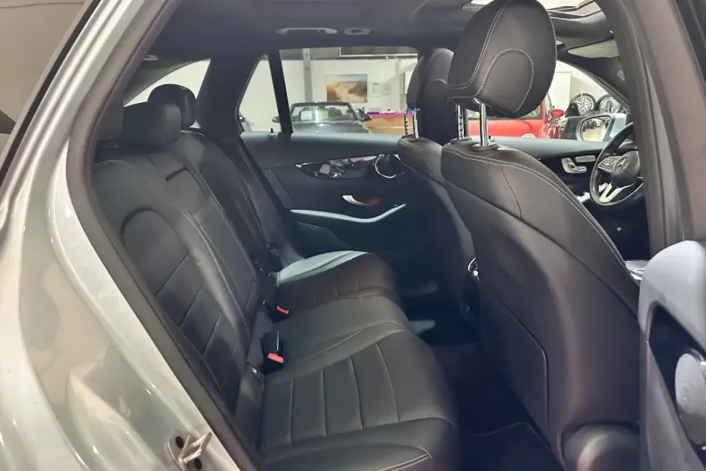 Mercedes-Benz GLC 220 din 2021 cu 84.000 km - oferta MER157231 - foto 17