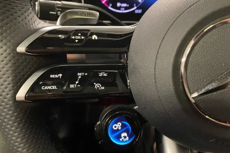 Mercedes-Benz GLC 43 AMG din 2024 cu 14.990 km - oferta MER157233 - foto 17