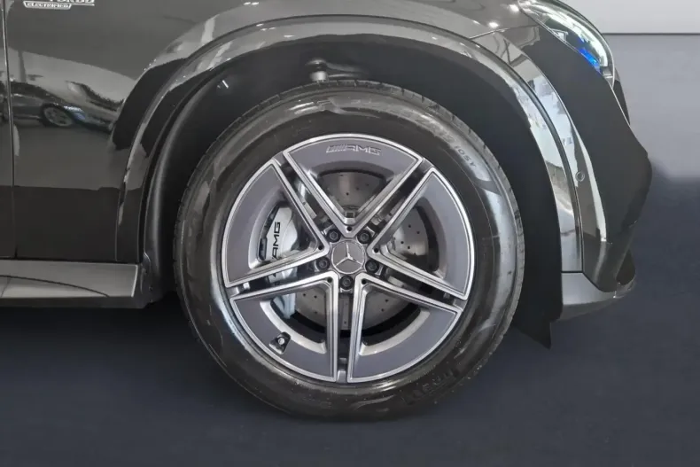 Mercedes-Benz GLC 43 AMG din 2024 cu 7.526 km - oferta MER157235 - foto 5