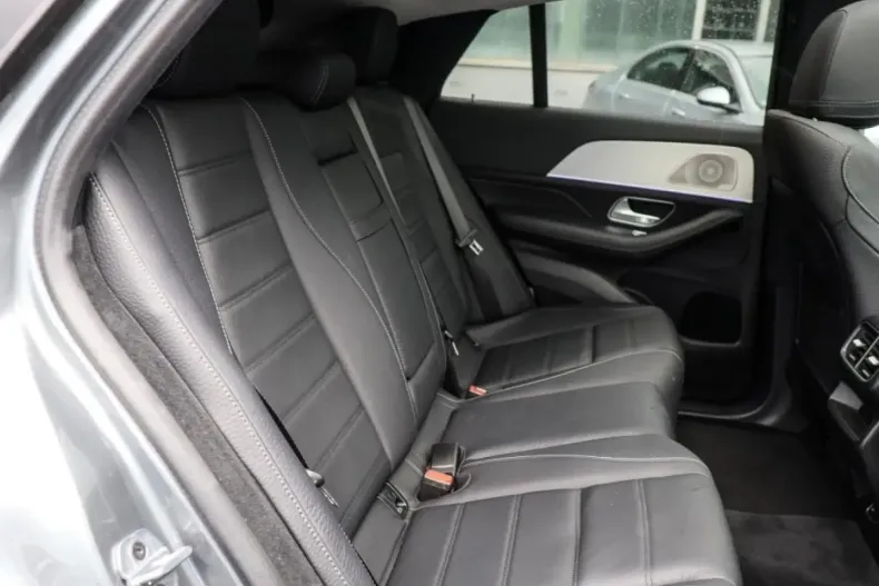 Mercedes-Benz GLE 350 din 2025 cu 16.978 km - oferta MER157243 - foto 4