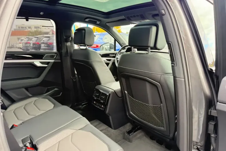 Volkswagen Touareg din 2020 cu 95.021 km - oferta VOL157247 - foto 14