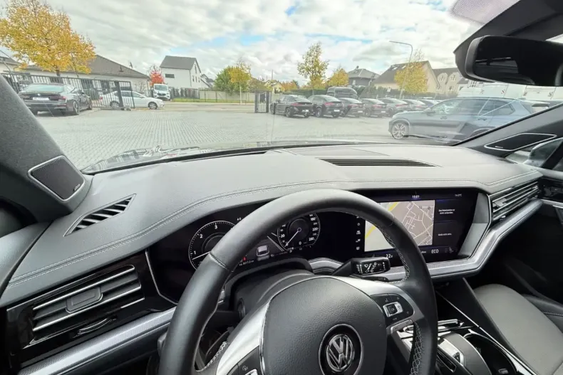 Volkswagen Touareg din 2020 cu 95.021 km - oferta VOL157247 - foto 22