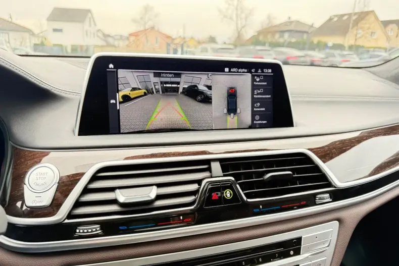 BMW 750 din 2022 cu 99.899 km - oferta BMW157248 - foto 31