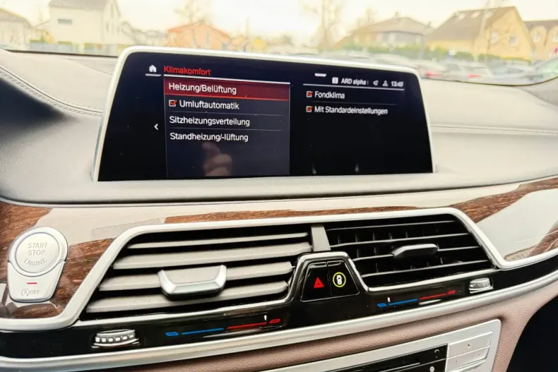 BMW 750 din 2022 cu 99.899 km - oferta BMW157248 - foto 36