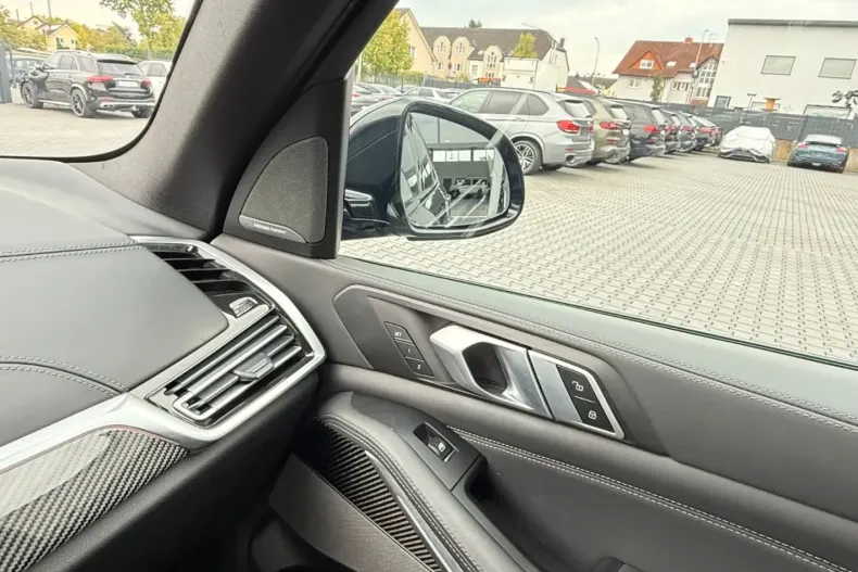 BMW X5 M50 din 2022 cu 29.985 km - oferta BMW157253 - foto 40