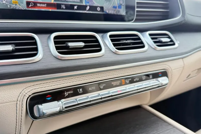 Mercedes-Benz GLE 350 din 2021 cu 49.890 km - oferta MER157257 - foto 38