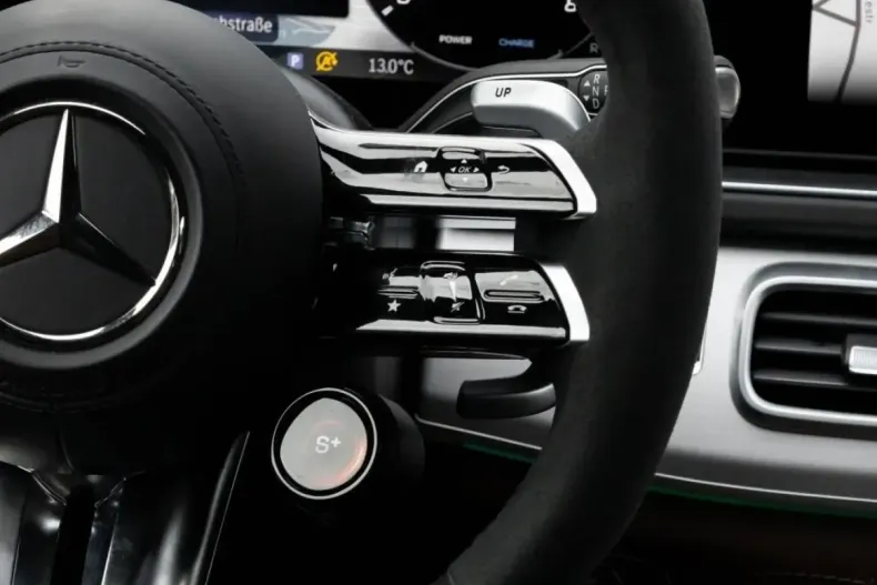 Mercedes-Benz GLE 63 AMG din 2023 cu 4.881 km - oferta MER157259 - foto 11