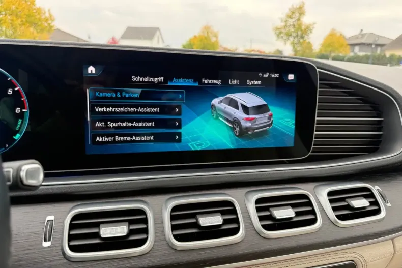 Mercedes-Benz GLE 350 din 2022 cu 89.980 km - oferta MER157261 - foto 40