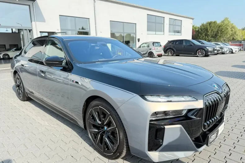 BMW M760 din 2024 cu 44.890 km - oferta BMW157262 - foto 2