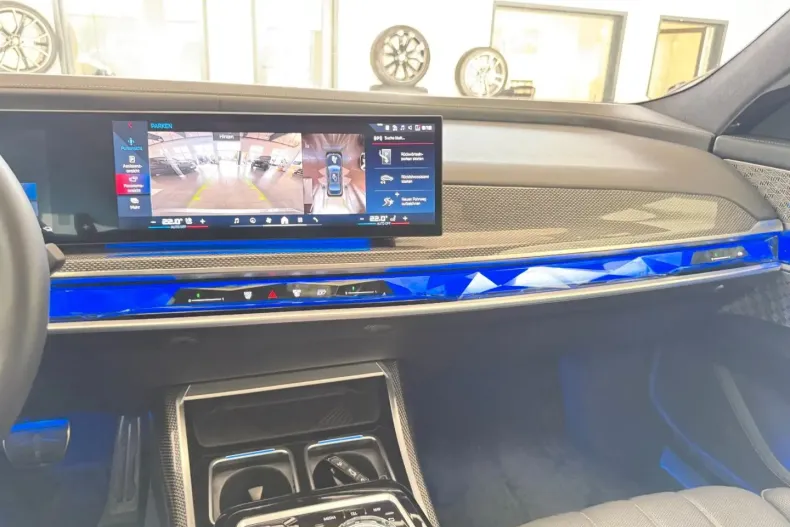 BMW M760 din 2024 cu 44.890 km - oferta BMW157262 - foto 27