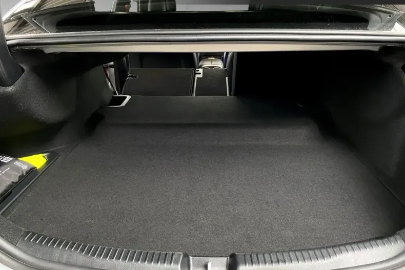 Mercedes-Benz C 63 AMG din 2023 cu 3.160 km - oferta MER157271 - foto 10