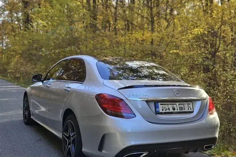 Mercedes-Benz C 300 din 2020 cu 96.000 km - oferta MER157273 - foto 13