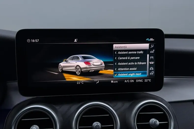 Mercedes-Benz C 300 din 2020 cu 96.000 km - oferta MER157273 - foto 25