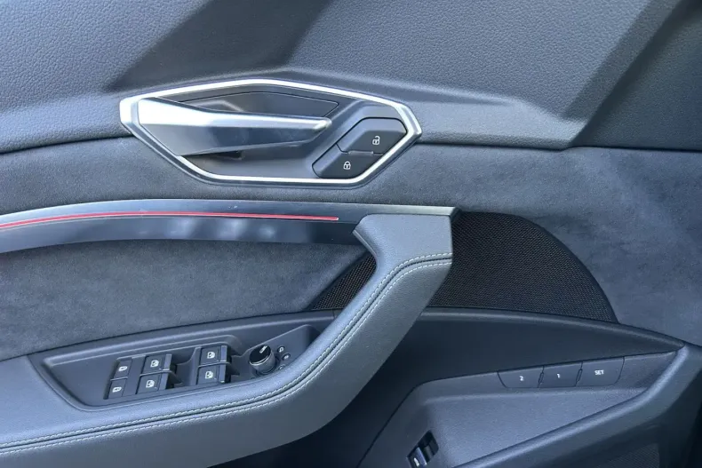 Audi e-tron din 2021 cu 20.850 km - oferta AUD157274 - foto 29