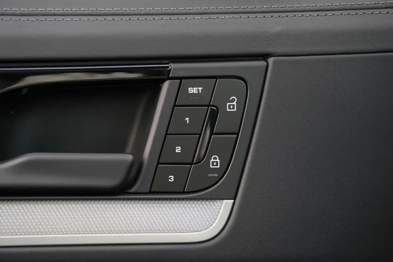 Porsche Cayenne din 2024 cu 19.000 km - oferta POR157291 - foto 35