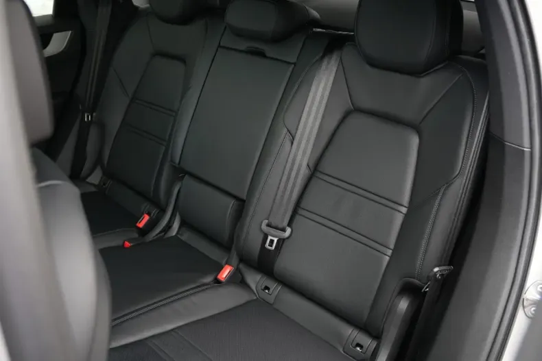 Porsche Cayenne din 2024 cu 19.000 km - oferta POR157291 - foto 43