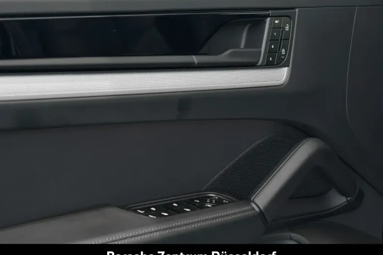 Porsche Cayenne din 2024 cu 23.096 km - oferta POR157296 - foto 17