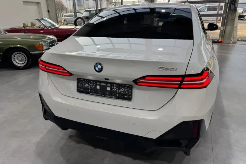 BMW 520 din 2025 cu 20.160 km - oferta BMW157308 - foto 8