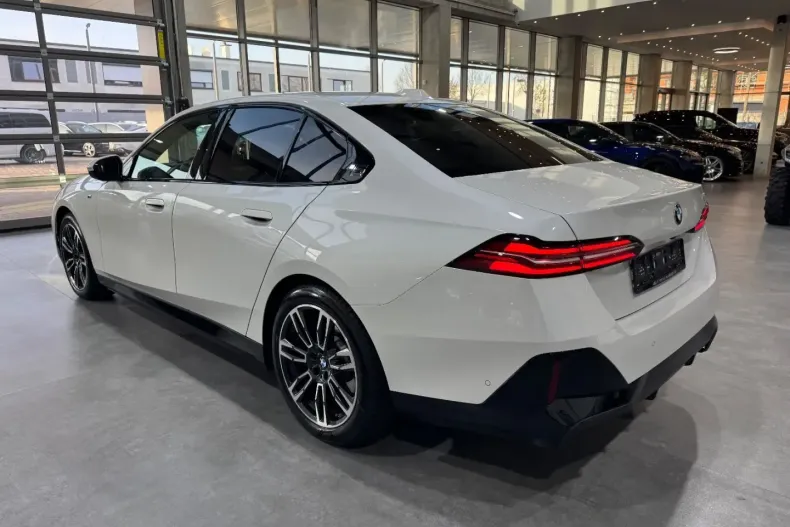 BMW 520 din 2025 cu 20.160 km - oferta BMW157308 - foto 11