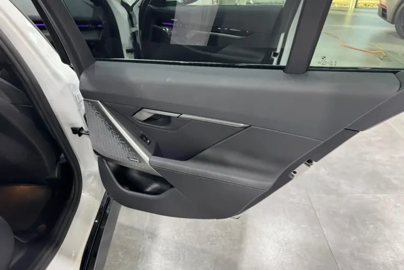 BMW 520 din 2025 cu 20.160 km - oferta BMW157308 - foto 22